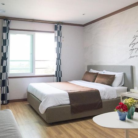 Seongsan Aqua Beach Hotel Szogüpho Kültér fotó
