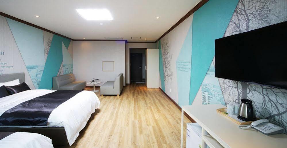 Seongsan Aqua Beach Hotel Szogüpho Kültér fotó