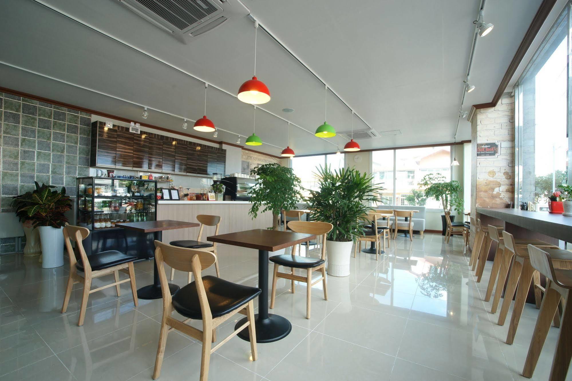 Seongsan Aqua Beach Hotel Szogüpho Kültér fotó