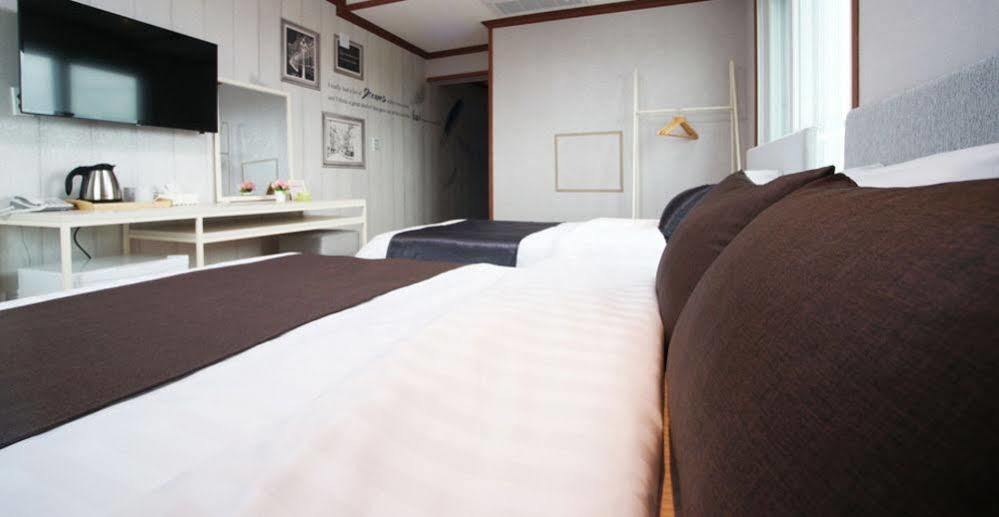 Seongsan Aqua Beach Hotel Szogüpho Kültér fotó