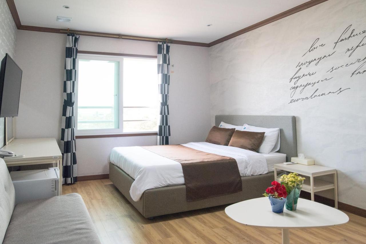 Seongsan Aqua Beach Hotel Szogüpho Kültér fotó